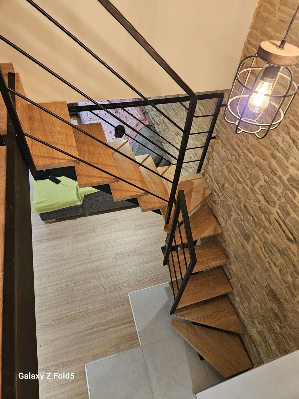Quelles photos et mesures préparer pour un devis d’escalier fiable ?