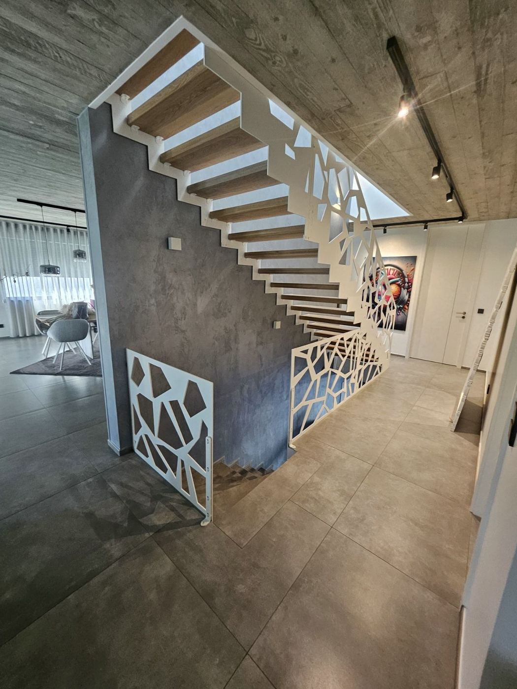 Choosing the colour of your interior staircase